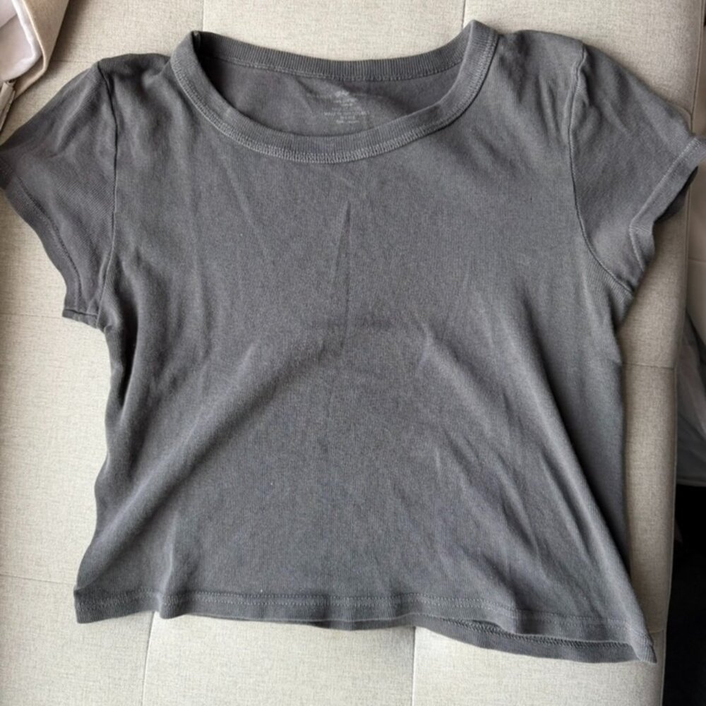 Black Brandy Melville t-shirt
